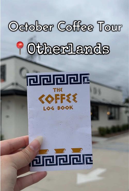 Post by blackvelvetchic.tok