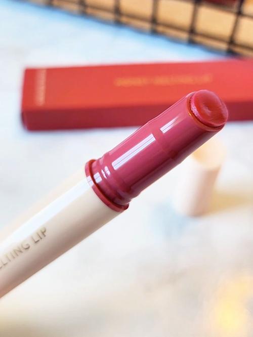 Post by the.researching.beauty